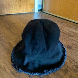 A cute trendy hat from shein